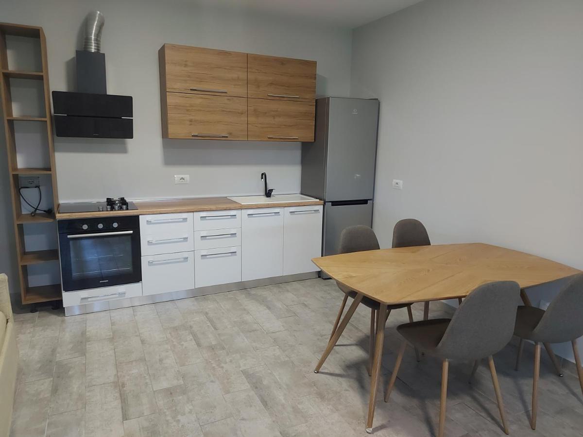 K2 Home - 3Rd Floor Tirana Esterno foto